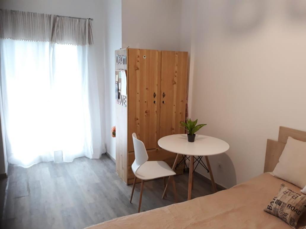Fully Renovated Small & Cosy Studio Atina Dış mekan fotoğraf